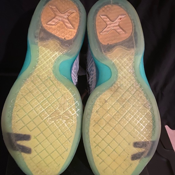 Shoes main image 4